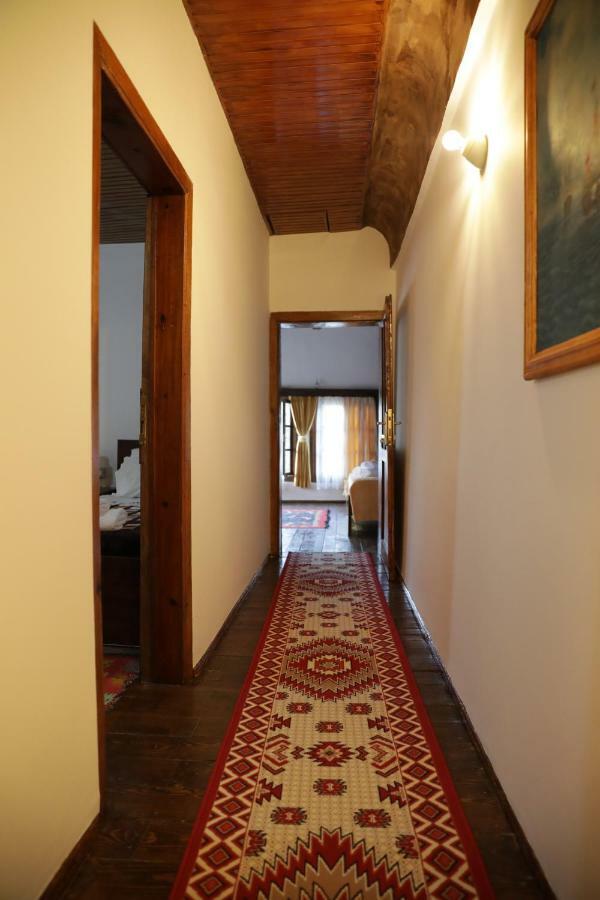 Guest House Mikel Берат Экстерьер фото